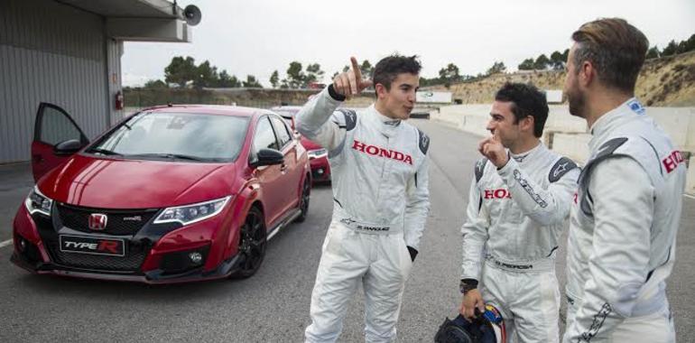 Marc Màrquez, Dani Pedrosa, Toni Bou y Tiago Monteiro en el Honda Civic Type R 