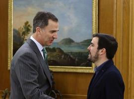 Garzón ofrezse como "facilitador" dun acuerdu PSOE-Podemos