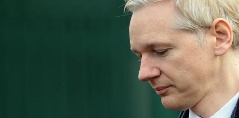 Informaciones revelan montaje policial para la acusación a  #Julian #Assange