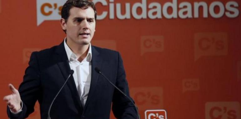 Ciudadanos apoya a Rajoy y compara pacto PSOE y Podemos a "Grecia y Venezuela"