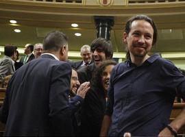 PP y Cs eviten que los diputaos de Podemos se coloquen enriba del bancu azul del Gobiernu