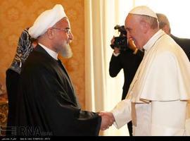 Encuentro del Papa Francisco con el presidente iraní en la Santa Sede (VÍDEO)  