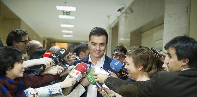 Díaz, Vara y Javier Fernández cierran la ronda de Sánchez previa al Comité Federal