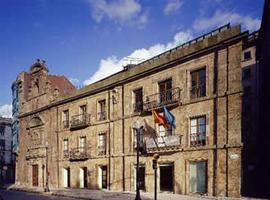 El Museo Barjola reúne en una exposición colectiva a diez jóvenes creadores asturianos