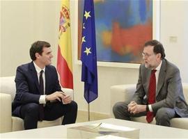 Rajoy buscará puntos dalcuentru con Rivera sobre "cinco grandes oxetivos" de la llexislatura