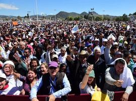 Francisco insta a pedir perdón a indígenas mexicanos por exclusión social (VÍDEO) 