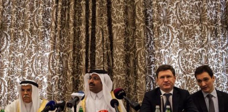 Arabia Saudita, Catar, Rusia y Venezuela frenan producción para frenar desplome petrolero 