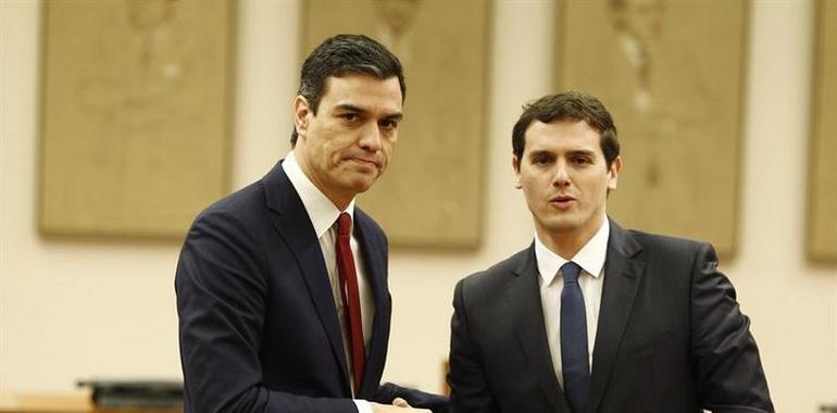 PSOE y Cs veten nel so acuerdu tou intentu de convocar referendos en cualquier territoriu