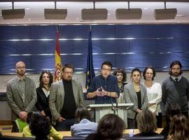 Podemos llevántase de la mesa de negociación col PSOE porque lacuerdu con Cs ye "incompatible" con ellos