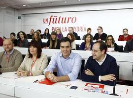 Sánchez ofrece a Podemos e IU un pacto "mucho más allá" en lo laboral y social que el de Cs