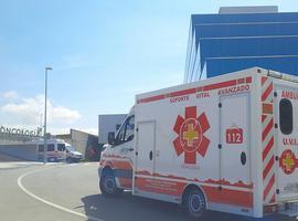 Localizado el coche, buscan al autor del accidente de ayer en Ciudad Naranco (Oviedo)