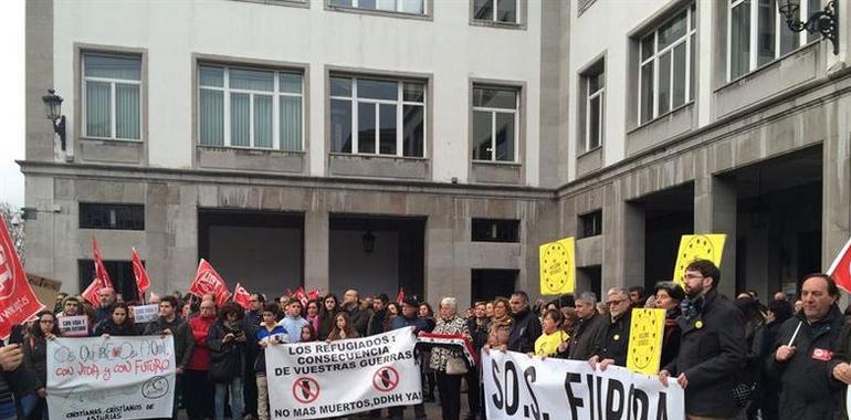 Rechazo en Oviedo a las deportaciones de refugiados de la UE a Turquía