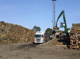 UITA anuncia paro indefinido del transporte de Ence hacia el puerto de Ribadeo