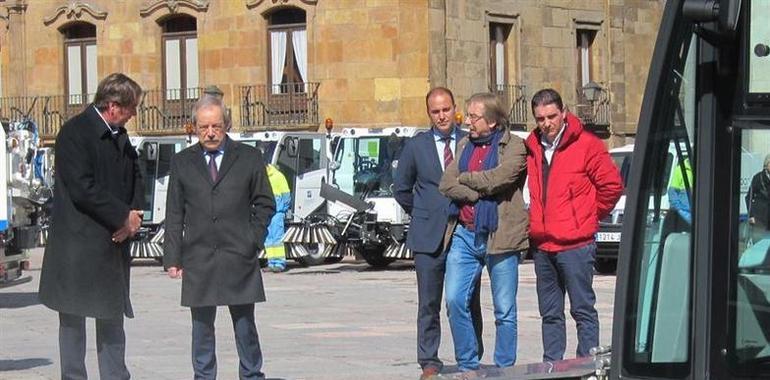 Oviedo inicia un plan de limpieza especial para los barrios