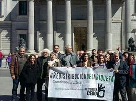 Recortes Cero, nueva Coordinadora empieza concentrándose ante el Congreso