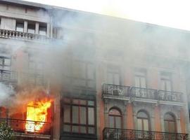 El duelo por la muerte del bombero de Oviedo inunda las redes sociales