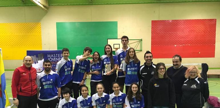 4 oros y 7 bronces para el Bádminton Oviedo en el Máster Nacional de Medina del Campo