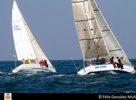 Taxus Medioambiente  y Espumeru afianzan su liderazgo en el trofeo de Primavera de Vela Ligera y Crucero