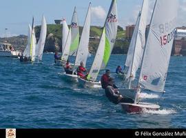 Álvaro Pérez, Covadonga Fernández, Diego Jiménez y Daniel Menéndez campeones en Vela Ligera