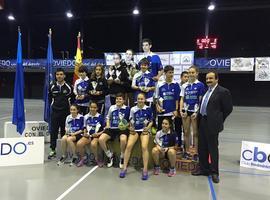 #Badminton. El Oviedo domina en casa