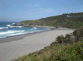 18 playas y un puerto de Asturias ondearán la Bandera Azul