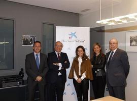 Caixabank apoya la investigación sobre el ojo seco de la Fundación Fernández-Vega