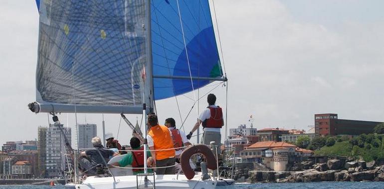 Gijón acoge este fin de semana la IV Regata de la Real Asociación de Capitanes de Yate