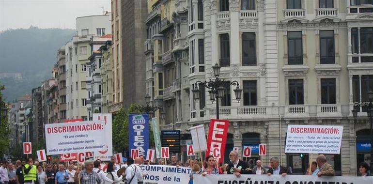 Manifestación en Oviedo de la Concertada contra su discriminación