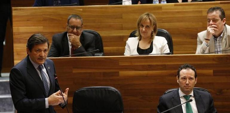 Fernández acusa al PP de electoralista en el turno de preguntas del pleno al presidente 