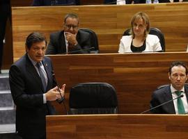 Fernández acusa al PP de electoralista en el turno de preguntas del pleno al presidente 