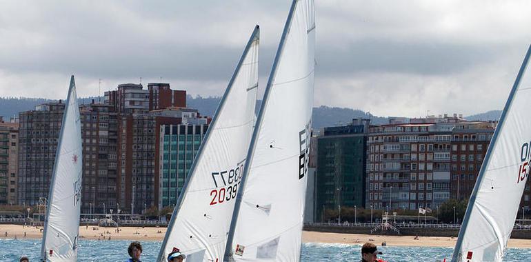 El sábado arranca el trofeo de verano de Vela Ligera