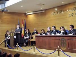 Medalla al Mérito Colegial para el letrado ovetense Fernando Castro González