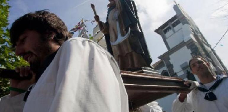 Hoy toma San Juan de la Arena la mayor procesión marinera de España