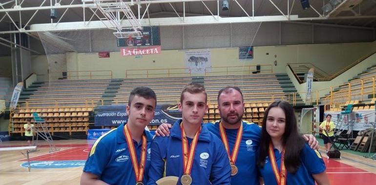 #Asturias: Javier, Aitana y Emilio, campeones de España de bádminton sub17 