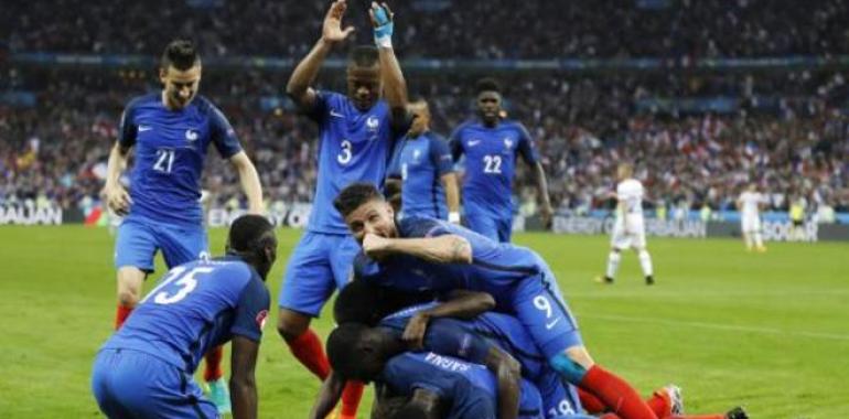 Francia golea 5-2 a Islandia y disputará a Alemania el pase a la final de su Eurocopa  