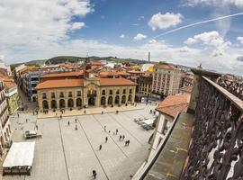 Avilés anuncia que cambiará las escuelas taller por planes de empleo y contratos de prácticas