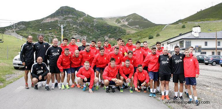 Los rojiblancos, peñes arriba por Valgrande-Pajares