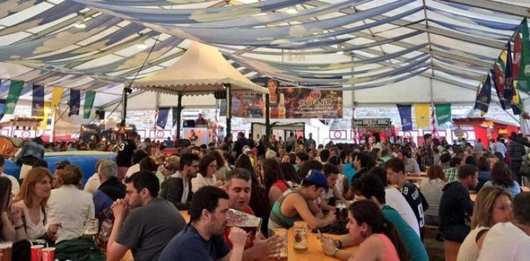 Nuevo récord de asistencia en el primer fin de semana del Oktoberfest de Gijón