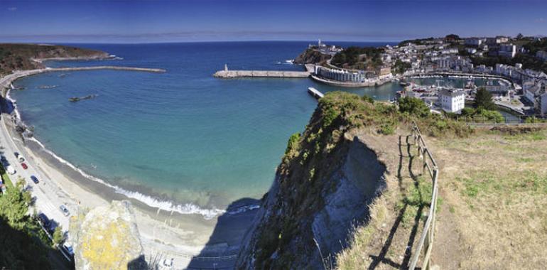 El puerto de Luarca fabricará 15 toneladas diarias de hielo