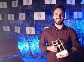 Ernesto Is: Un xixonés gana el premio más prestigioso de teatro gallego