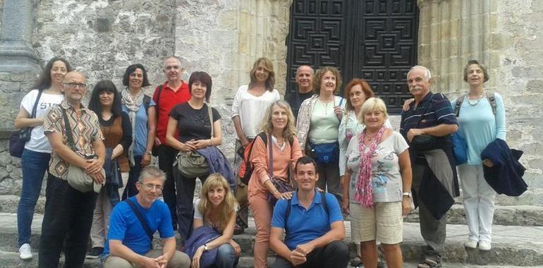 Un grupo del Instituto Cervantes de Atenas visita el municipio de Llanes