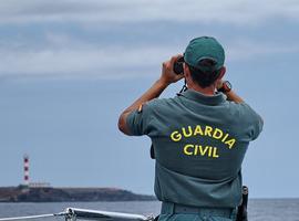 Detenidos dos perceberos furtivos entre Arnao y Figueras