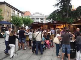 Éxito de la iniciativa avilesina "Sabores de plaza en plaza"