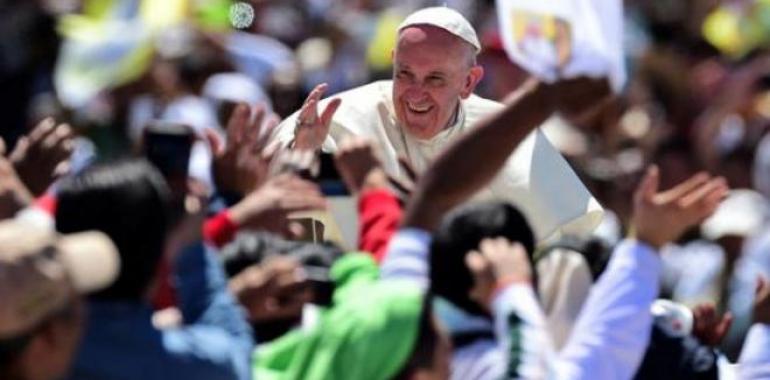 El Papa pide a México solidaridad con los damnificados por Earl 