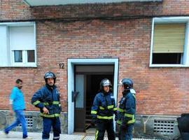 Herida leve una vecina de Sotrondio al incendiarse su vivienda