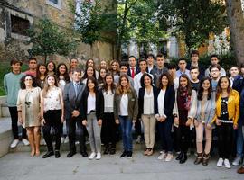 El IES Pando y el Colegio La Asunción reciben los premios Euroscola 2016