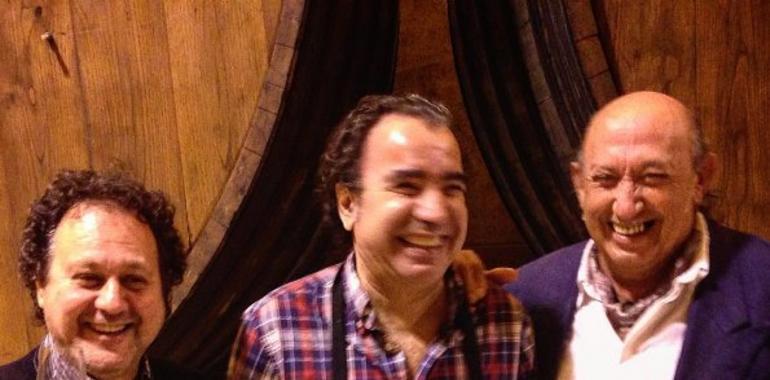 Francis Montesinos, feliz entre quesos asturianos y Sidra Brut Nature