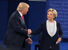 La campaña de Trump se debilita tras segundo debate con Clinton