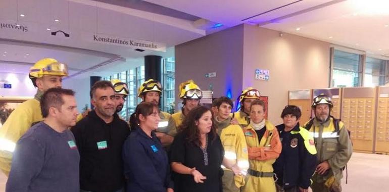 Comisión de bomberos españoles reclama mejoras en Bruselas