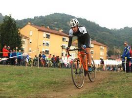 Mario Junquera se impone en el ciclocrós Lena Destino Ciclista